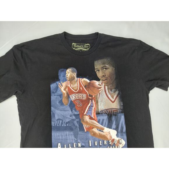 Allen Iverson Mitchell & Ness Philadelphia 76ers Sixers Graphic Tee T Shirt Sz L - Picture 2 of 8